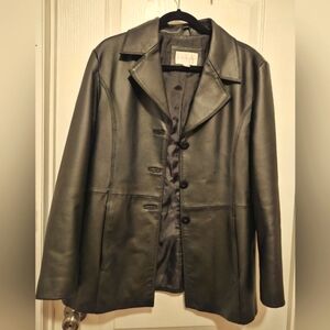 Worthington black 100% leather jacket Size Large EUC